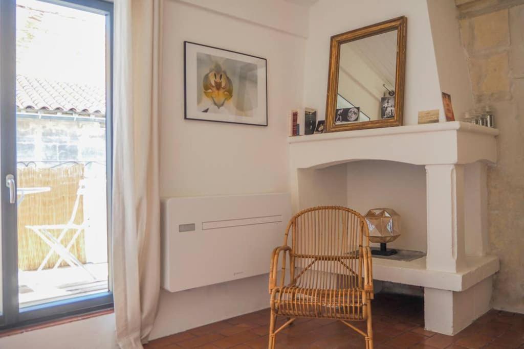 Apartment Sous Les Toits - Terrasse Proche Des Arenes Arles