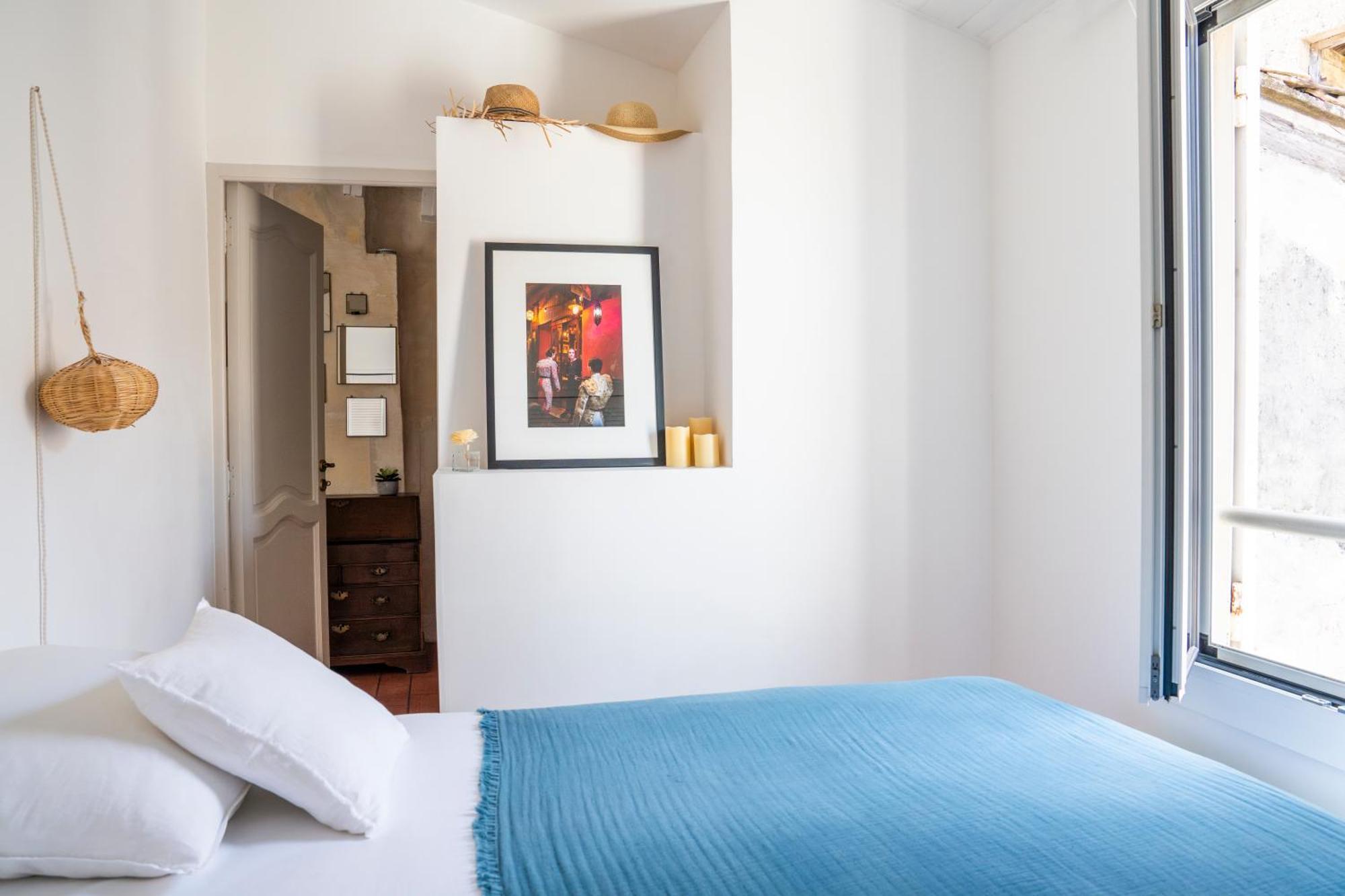 Apartment Sous Les Toits - Terrasse Proche Des Arenes Arles