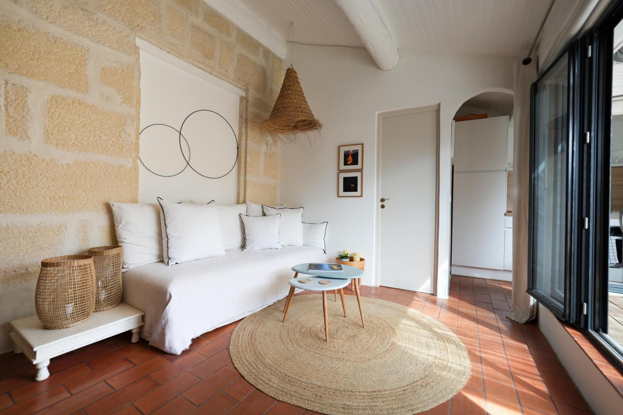 Apartment Sous Les Toits - Terrasse Proche Des Arenes *